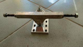 RETRO 80S VINTAGE EJES TORO SANCHESKI MONOPATIN
