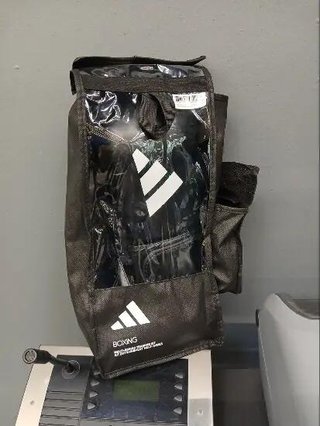 Kit de Boxeo adidas V2 negro (guantes + vendas + protector
