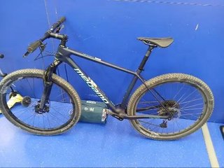Factory 30 (Carbono)