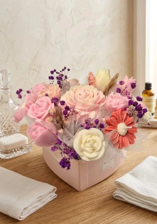 Caja de flores de cera de soja.