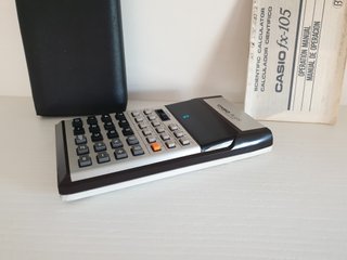 Calculadora Científica Casio FX-105