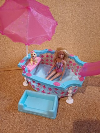 Conjunto Piscina Barbie com Acessórios