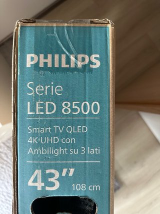 Philips 43” QLED 4K Ambilight Smart TV