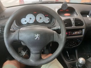 Peugeot 206 2003