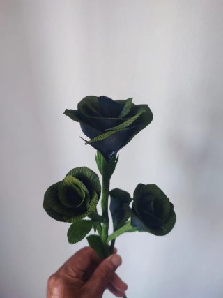 Flores de papel Crepé .25€ Ramo de novia .2€ tallo