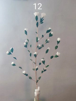Flores de papel Crepé .25€ Ramo de novia .2€ tallo