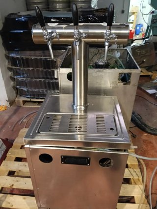 Tirador de Cerveza de 3 Grifos con v100