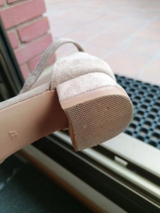 Zapatos de señora beige