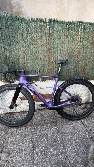Gravel Wilier Rave SLR ID2 - Shimano GRX Di2 12v