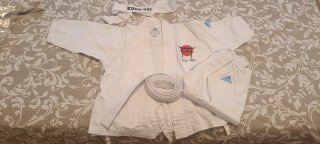 Traje de Kárate Adidas Blanco infantil. 110cm.