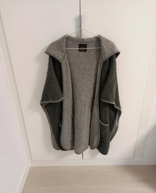 Poncho Zara Knit Gris Talla M
