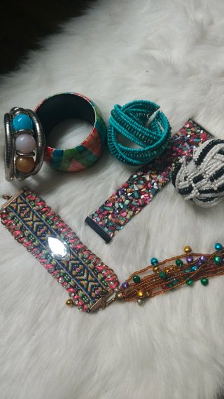 Lote de 6 Pulseras Variadas