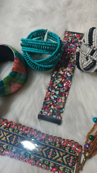 Lote de 6 Pulseras Variadas