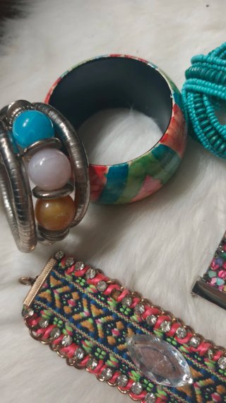 Lote de 6 Pulseras Variadas