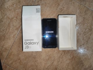 Samsung Galaxy J3 6 Negro