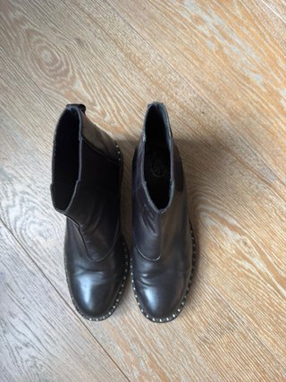 Botines ASH mujer negros con tachuelas