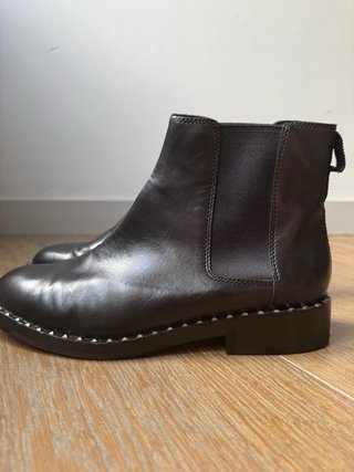 Botines ASH mujer negros con tachuelas