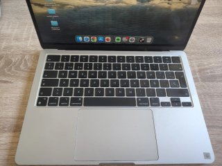 MacBook Air M2 (Pantalla Rota)