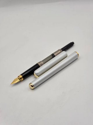 Caneta Élysée 60 Dynamic (F) Branco e Dourado