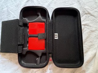Nintendo Switch + Funda Negra + Cargador
