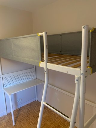 Cama alta IKEA Vitval con escritorio
