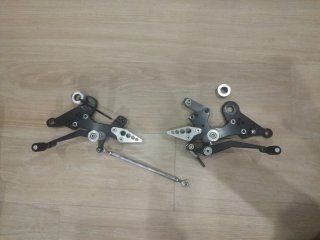 Estriberas retrasadas Ducati S2R 800
