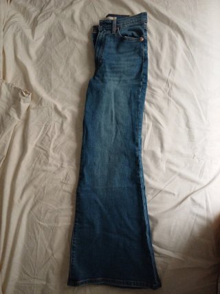 Pantalón Levi's Acampanado Talla 27