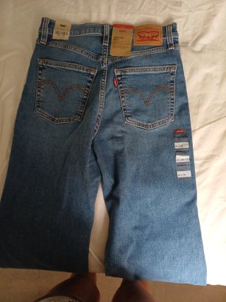 Pantalón Levi's Acampanado Talla 27