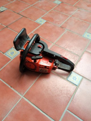 Lote 2 Motosierras China y Stihl 010AV