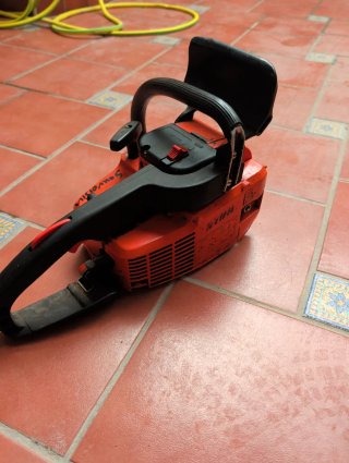 Lote 2 Motosierras China y Stihl 010AV