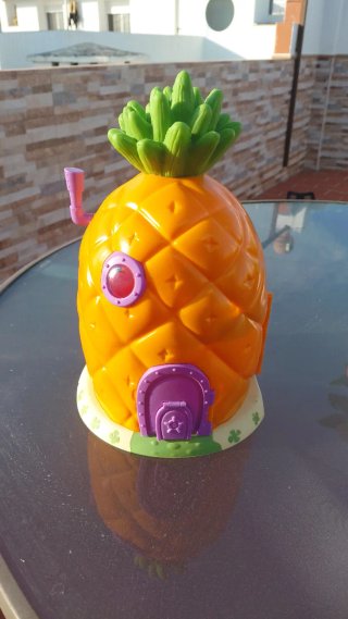 Piña Casa Bob Esponja Juguete
