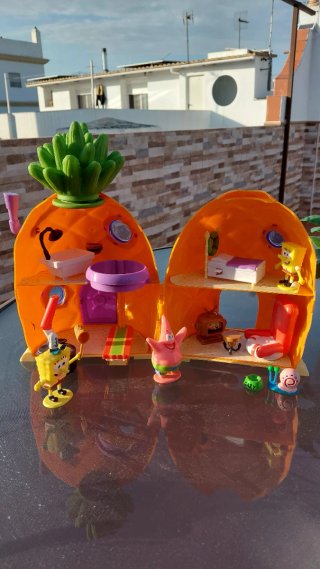 Piña Casa Bob Esponja Juguete