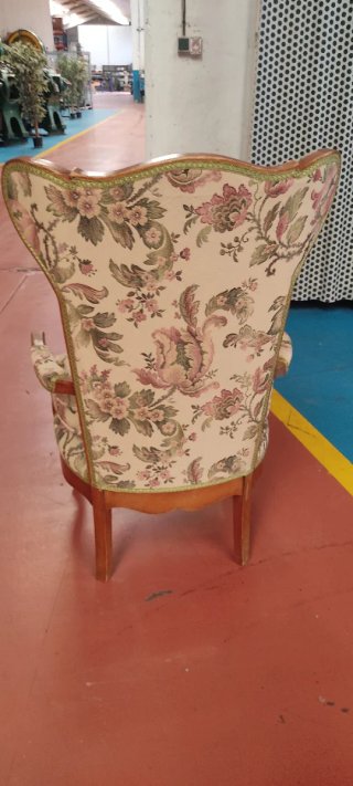 Sillón floral de lectura