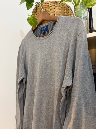 Jersey de hombre gris cuello redondo 100% algodón