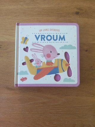 Um livro diferente VROUM
