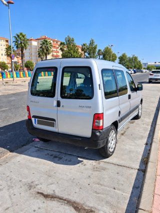Peugeot Partner 2011