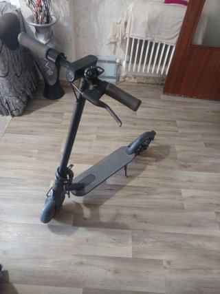 Patinete Eléctrico Negro