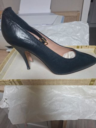 Zapatos de salón azul oscuro