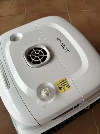 Robot piscina limpiafondos WYBOT C2
