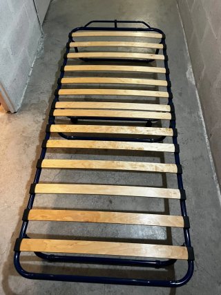 2 Camas Plegables y Colchón También por separado
