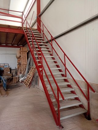 Escaleras metálicas a medida
