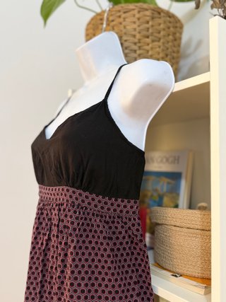 Vestido corto de tirantes combinado tipo peplum L