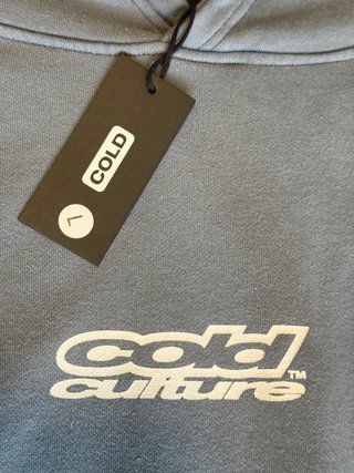 Sudadera Cold Culture Talla L Azul grisáceo.