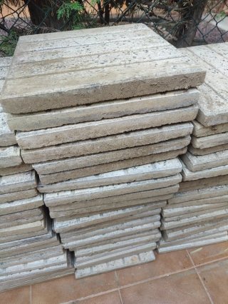 Baldosa Terraza Exterior Granito acanalada blanco