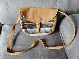 Bolso bandolera Pull&Bear étnico