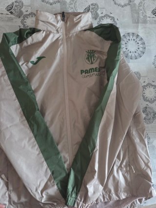 Chubasquero Villarreal Joma Talla M, sin usar