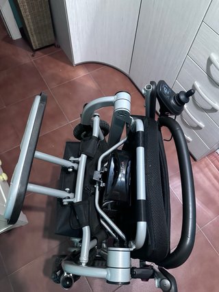 Silla de Ruedas Eléctrica Plegable Libercar