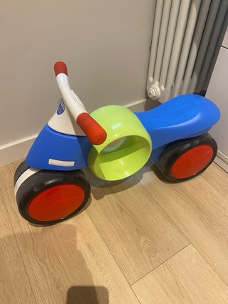 Moto correpasillos Imaginarium Neo