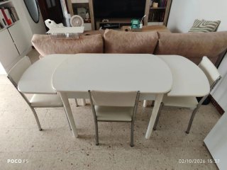 Mesa extensible cocina y 4 sillas
