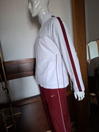 Conjunto chándal Nike vintage años 2000 burdeos y